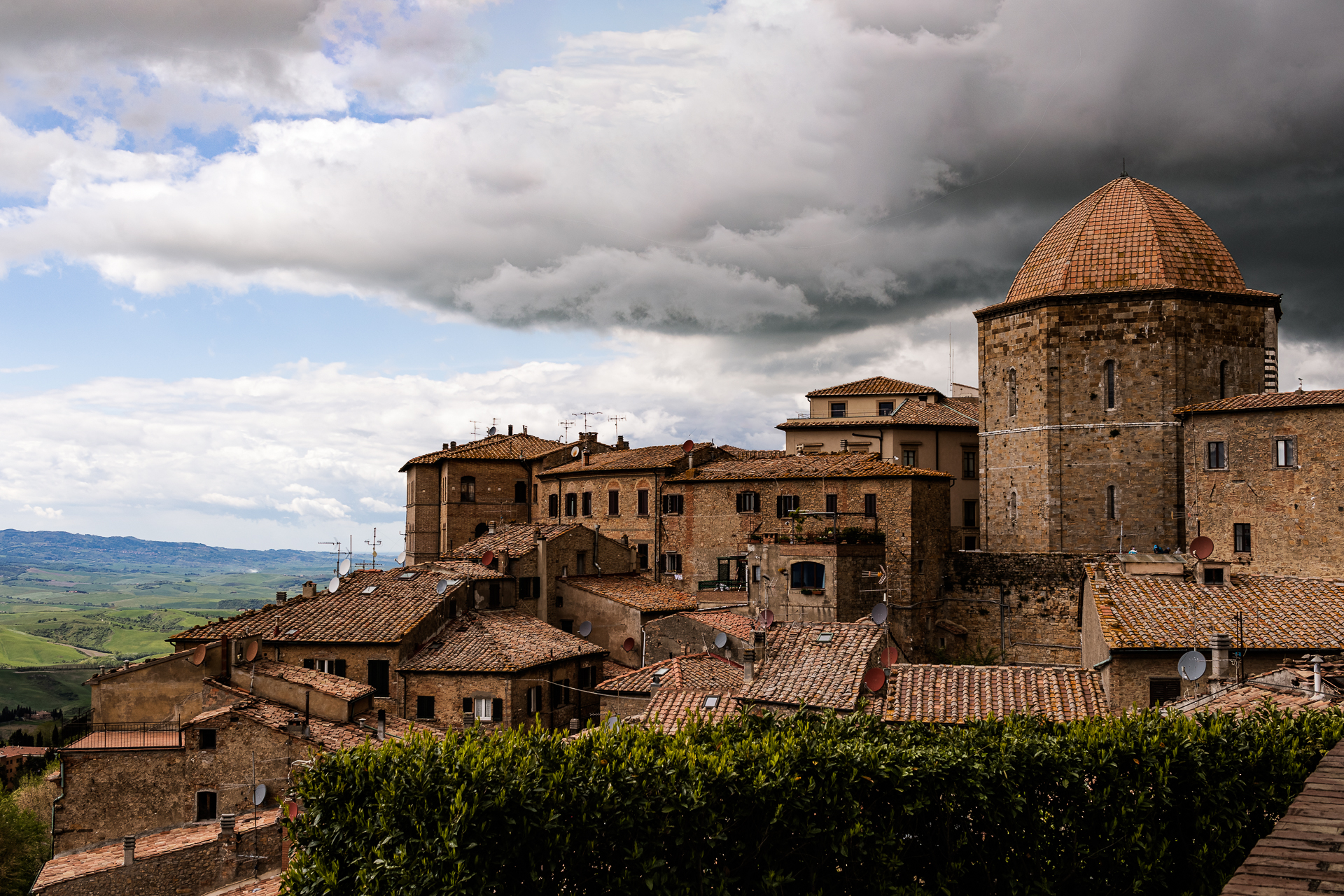 Volterra with the Clouds