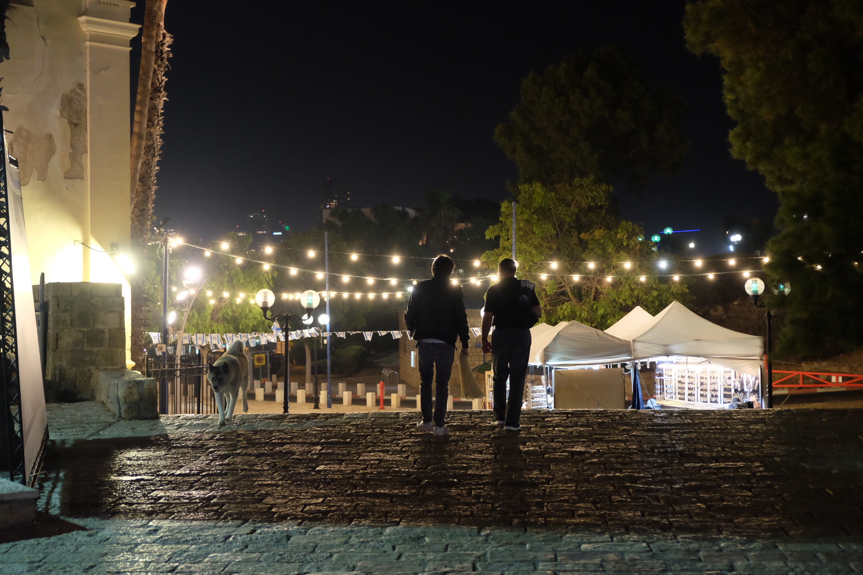 alone is better than badly accompanied