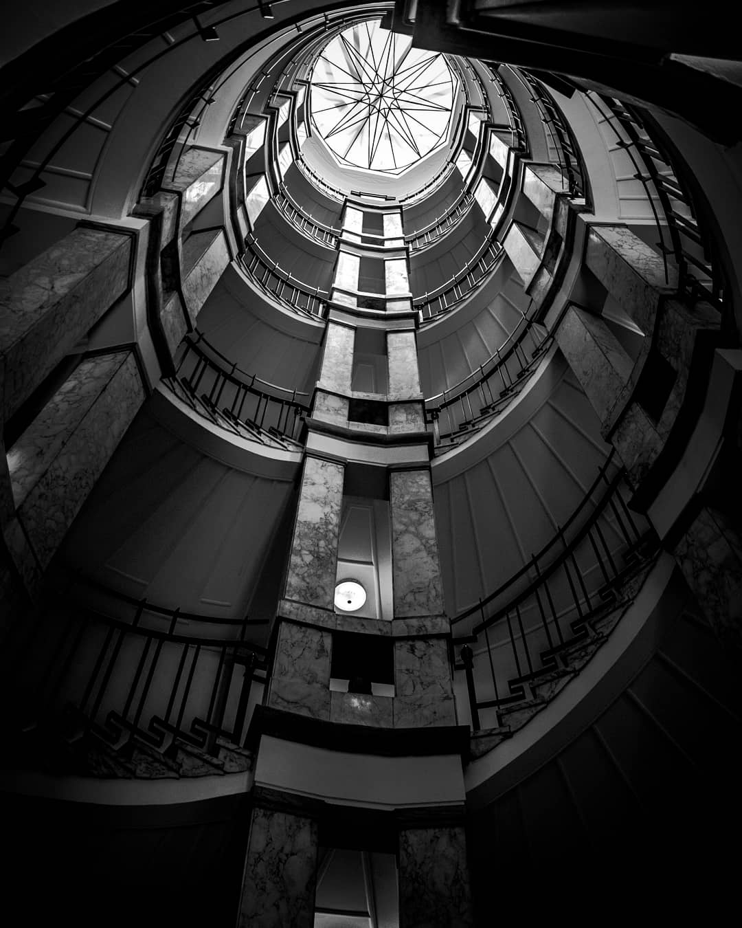 Canon 18-135 Is USM @ 18mm, handheld