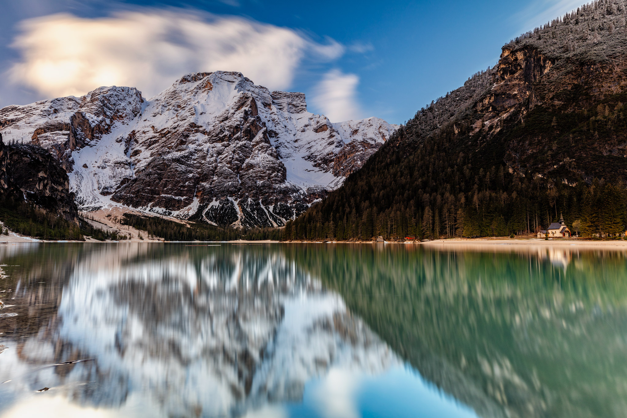 Lago di Braies Alba
