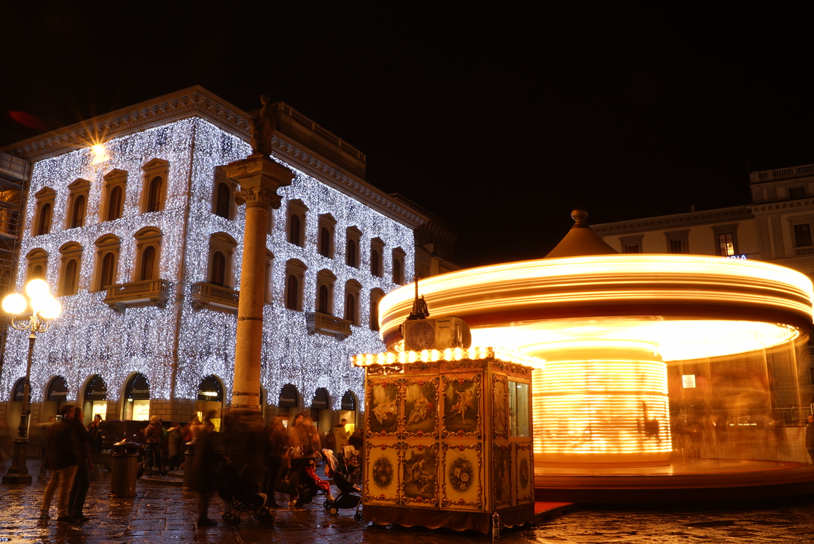Florence Carousel