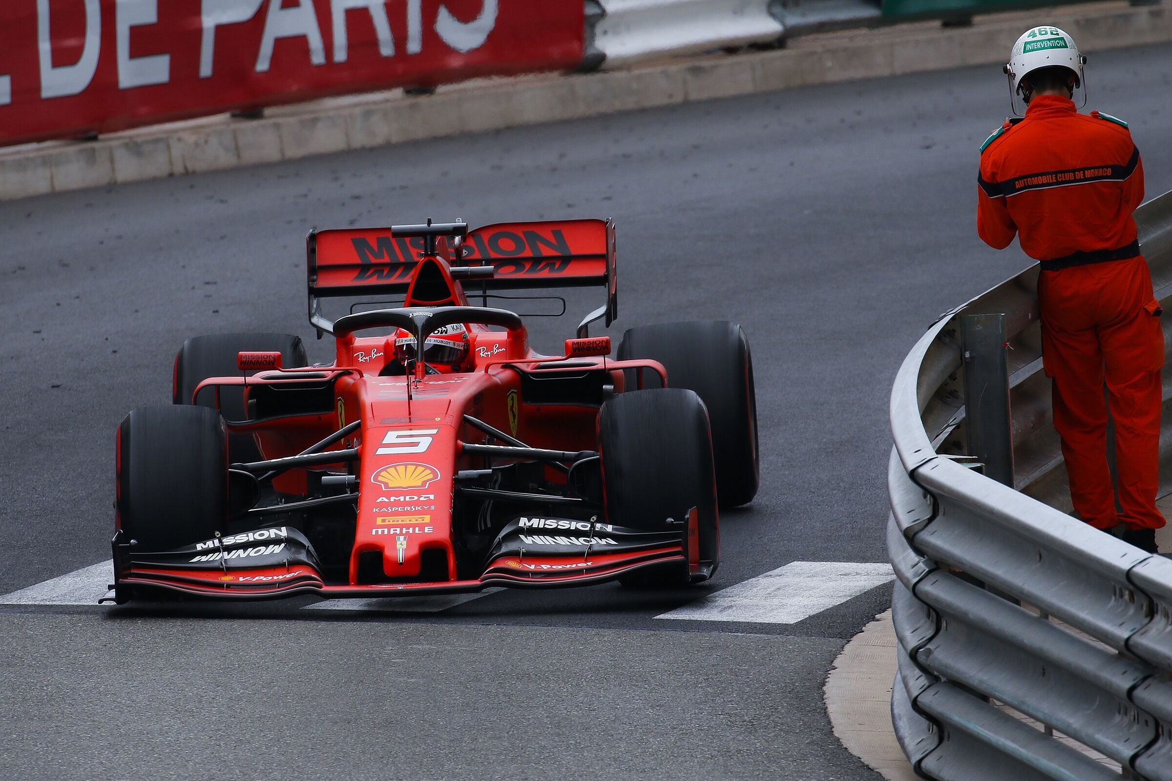 Seba pays homage Niki