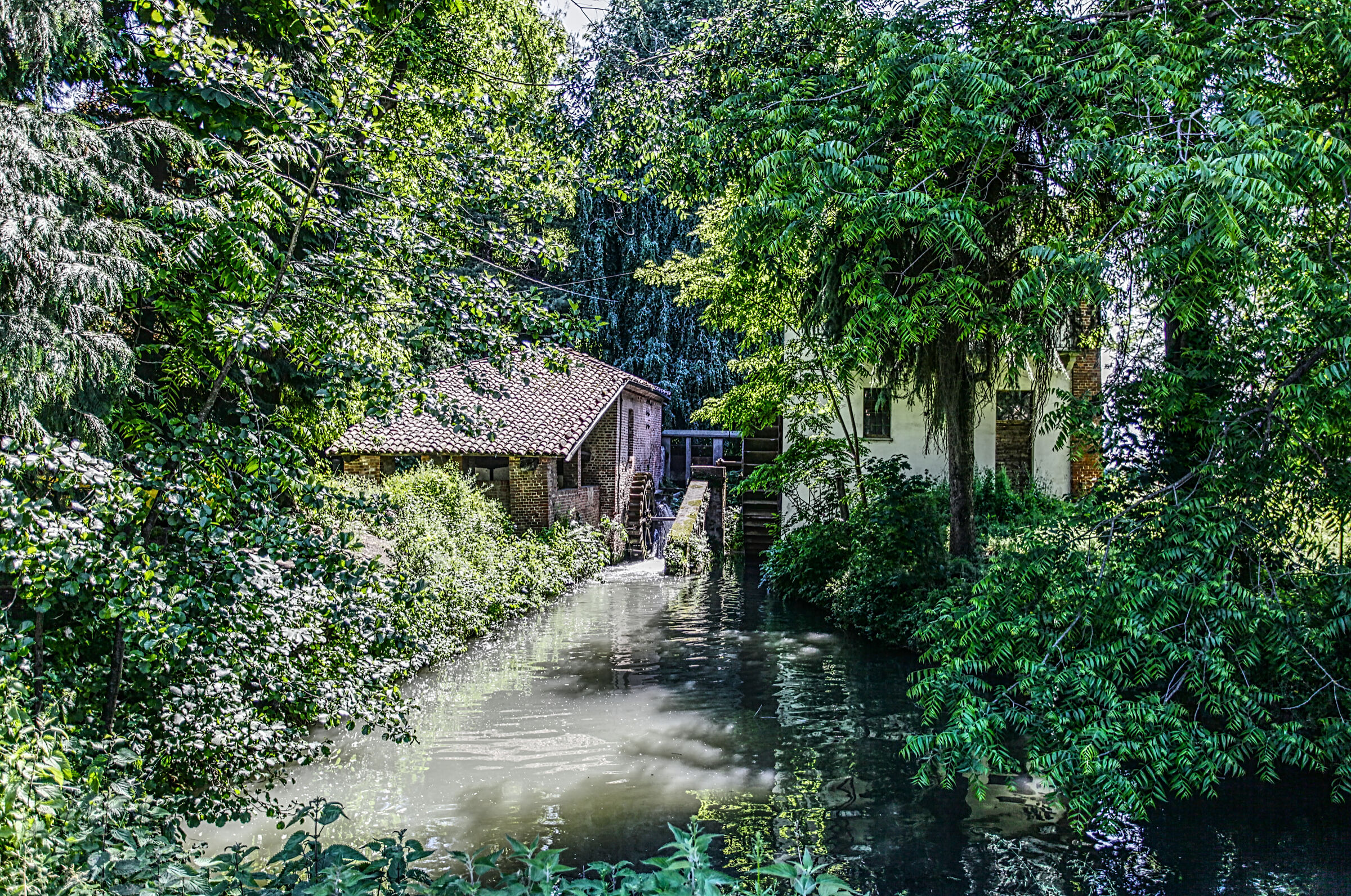 Un piccolo mulino HDR