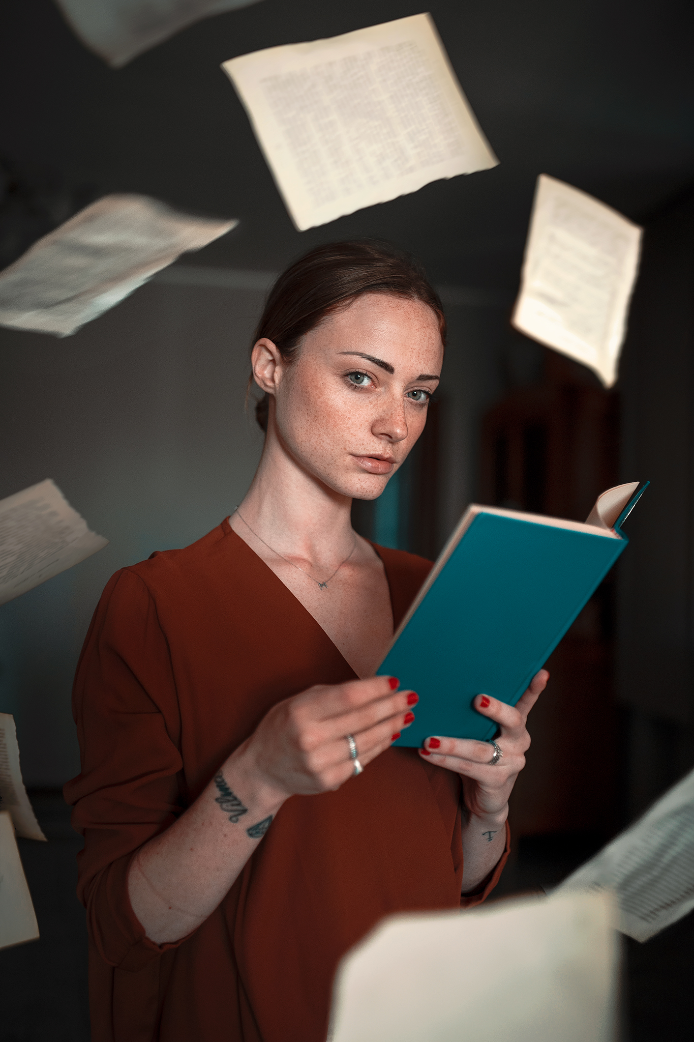 Life and dreams are sheets of a same book