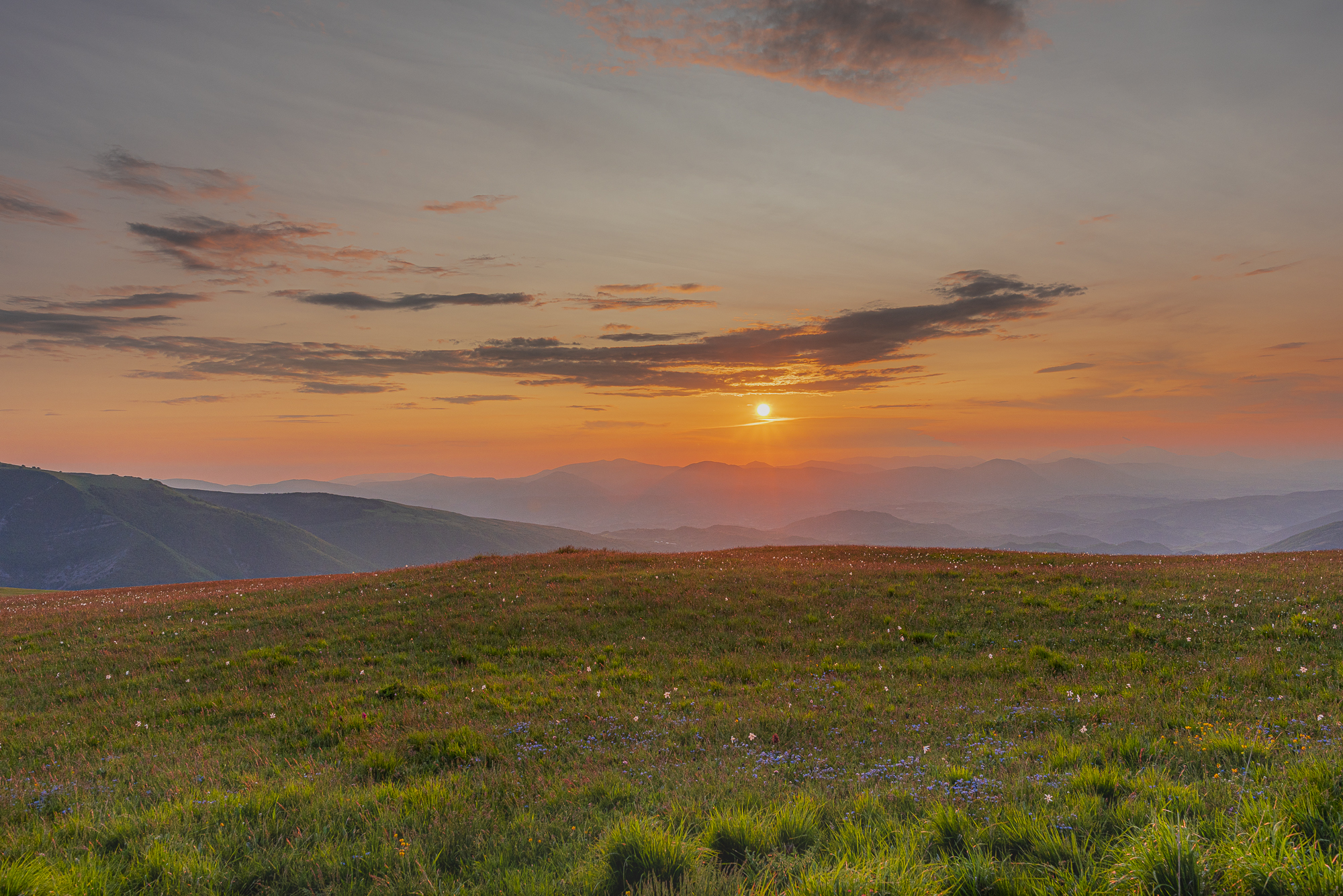Tramonto Ai Piani di Ragnolo (mc)
