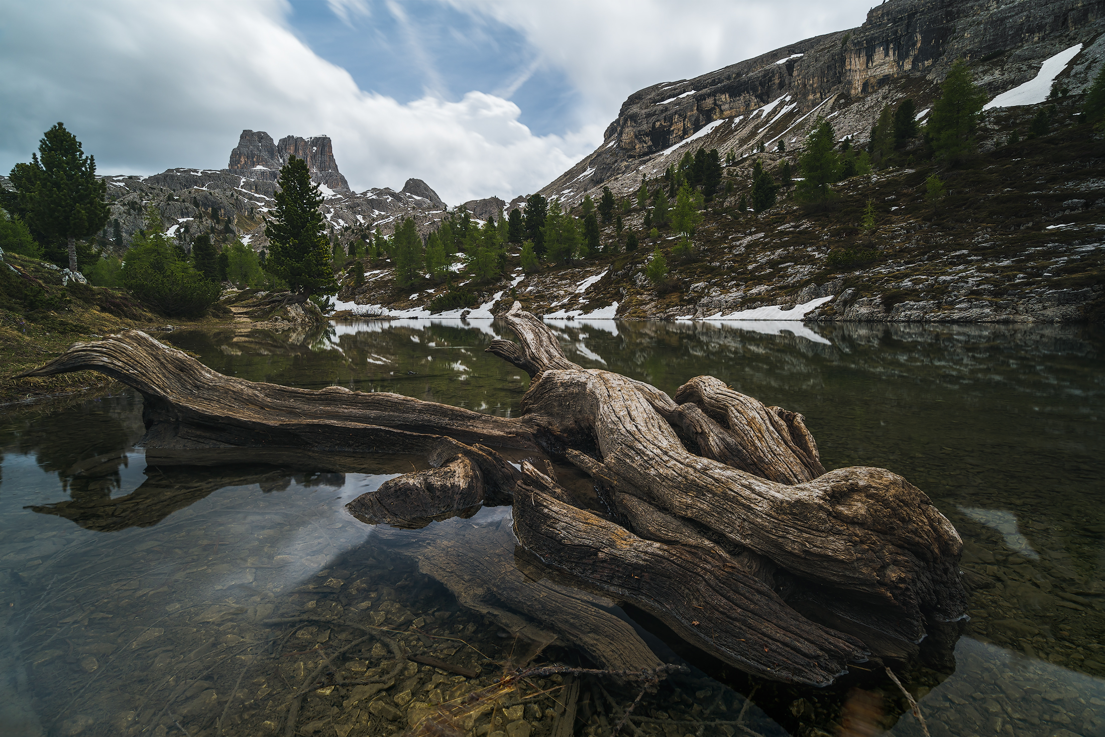 Spring - Lake Limides