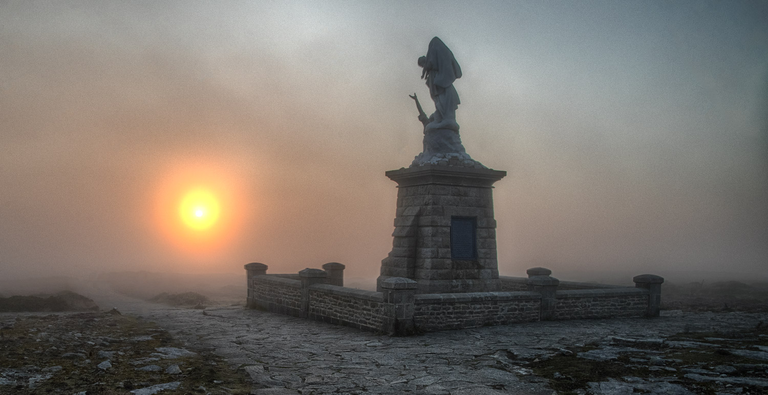 foggy sunset at Point Du Raz