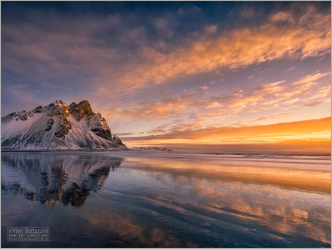 A Sunrise in Vestrahorn