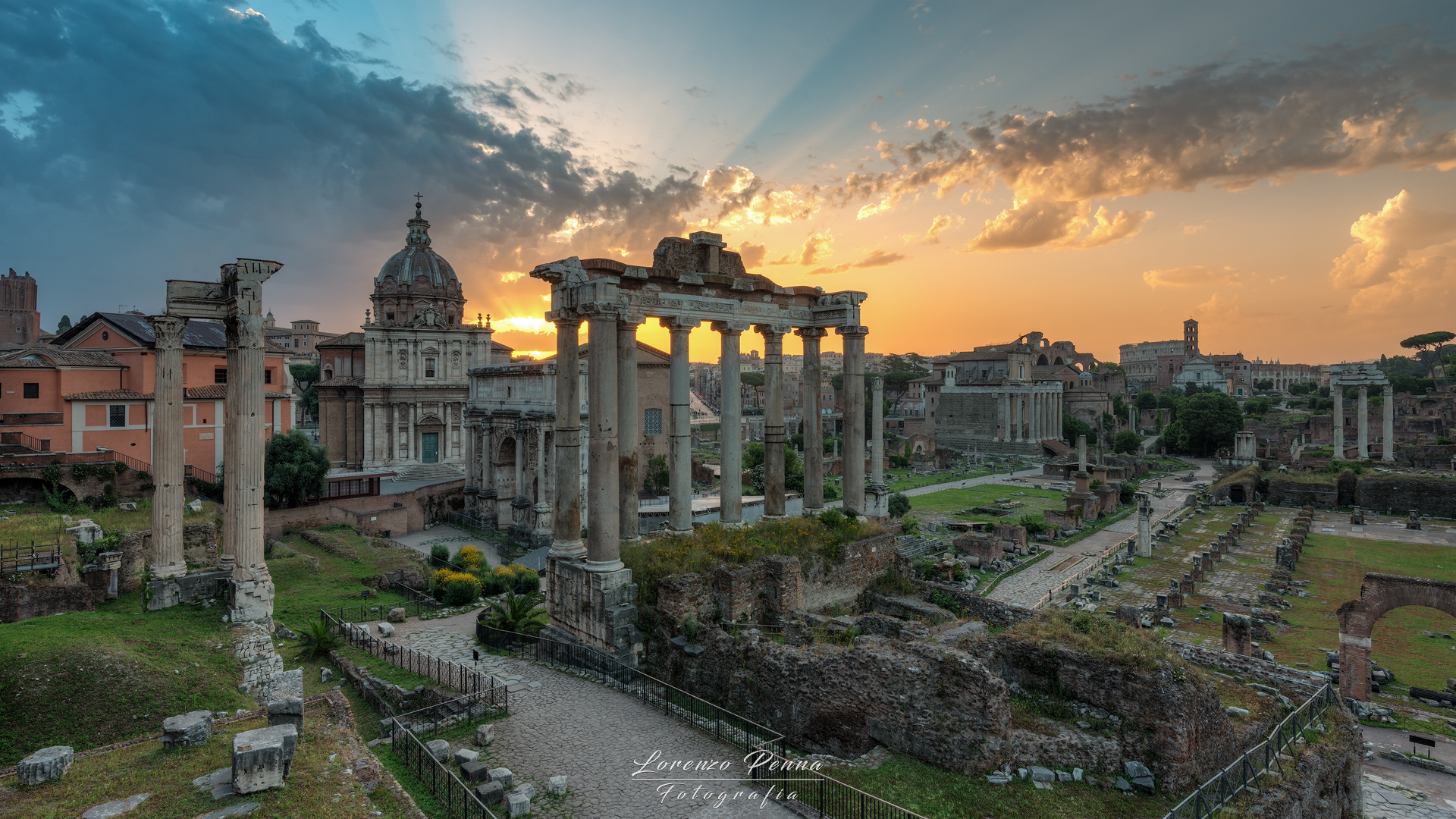 I Fori Imperiali all'alba