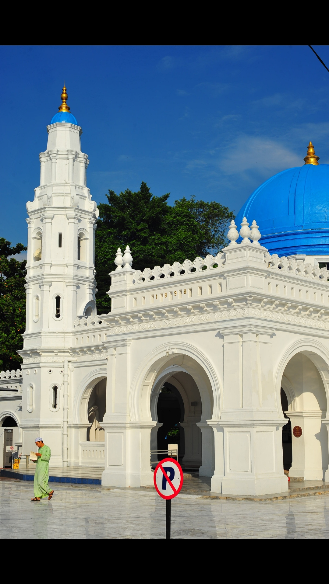 Building with blue sky
