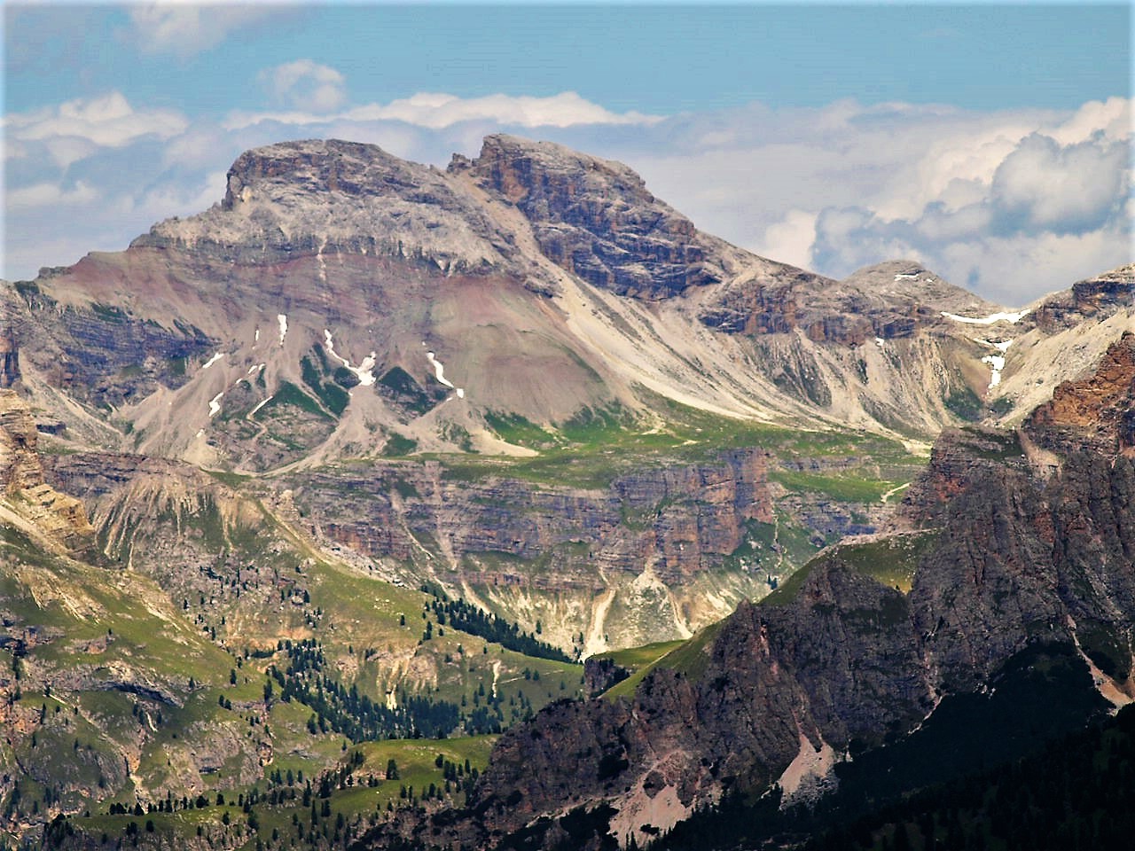 Sassongher, dal Passo Sella.