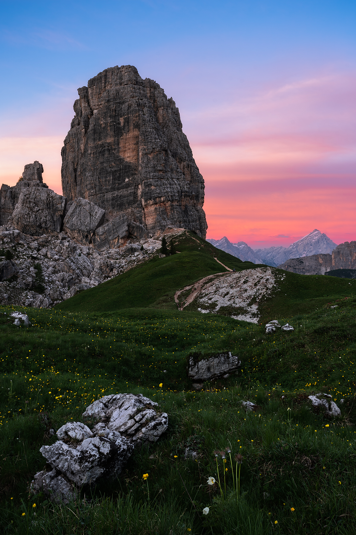Detail 5 towers and Antelao