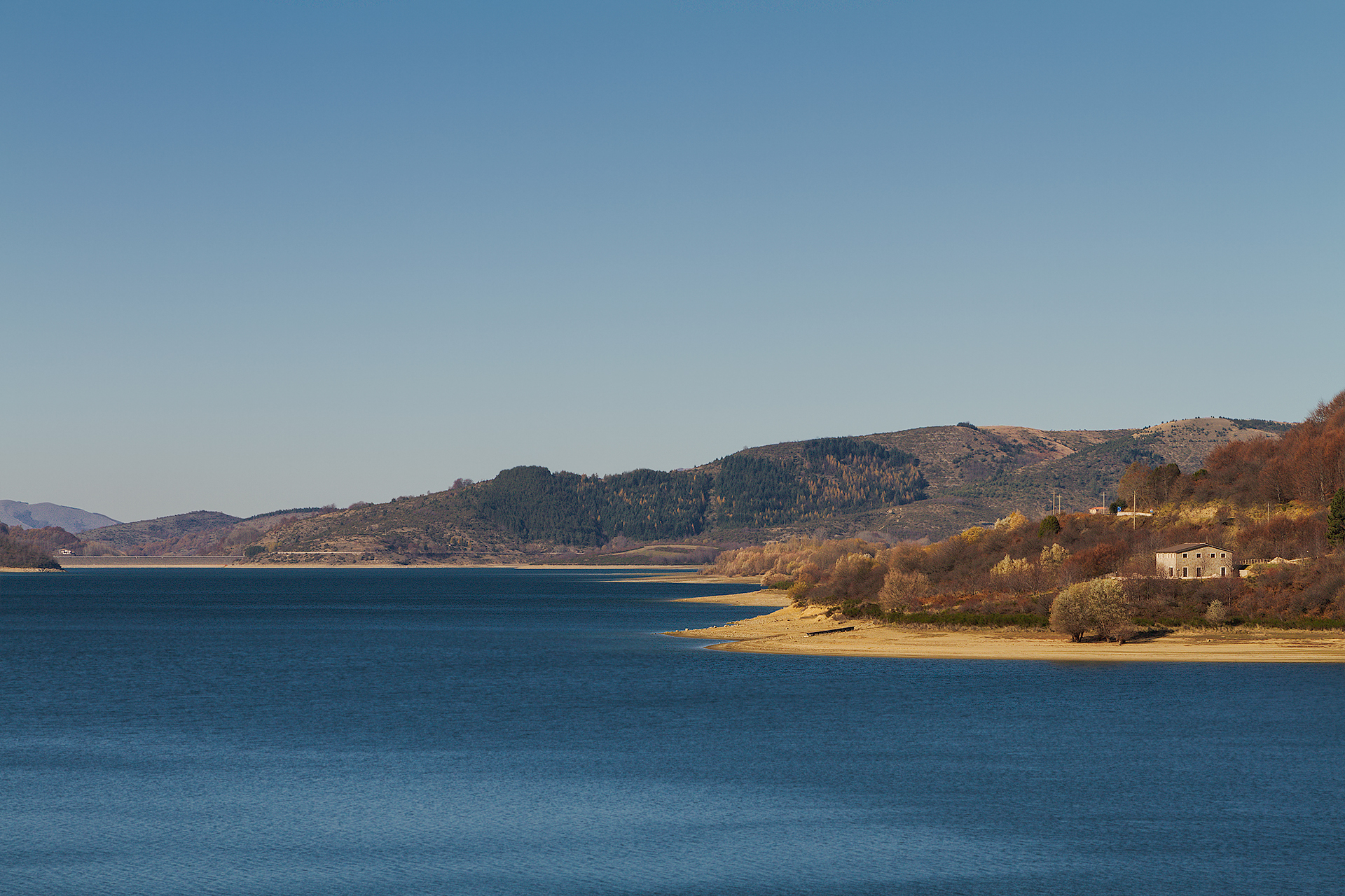 Lago di Campotosto