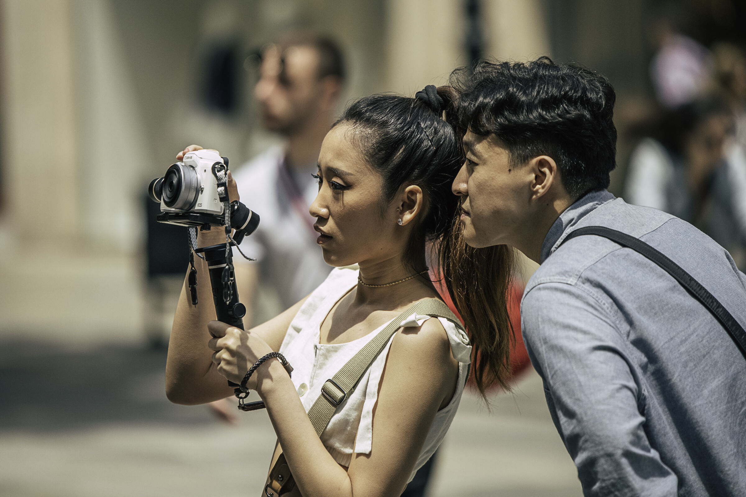 ma se schiaccio qui?????