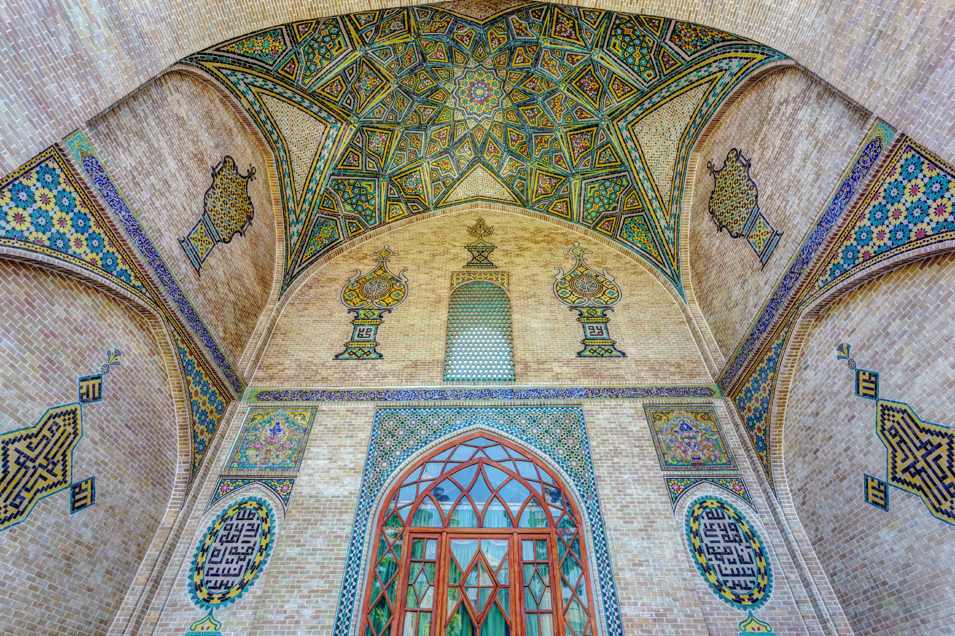 Dettagli decorativi della Moschea di Sepahsalar