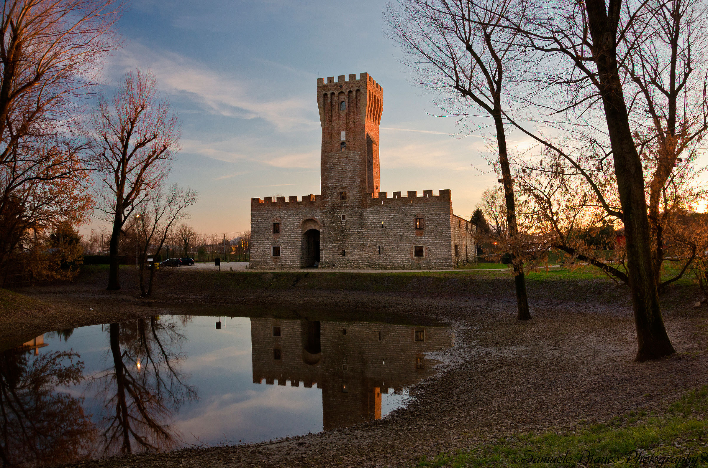 The Castle of San Martino OF Vaneza