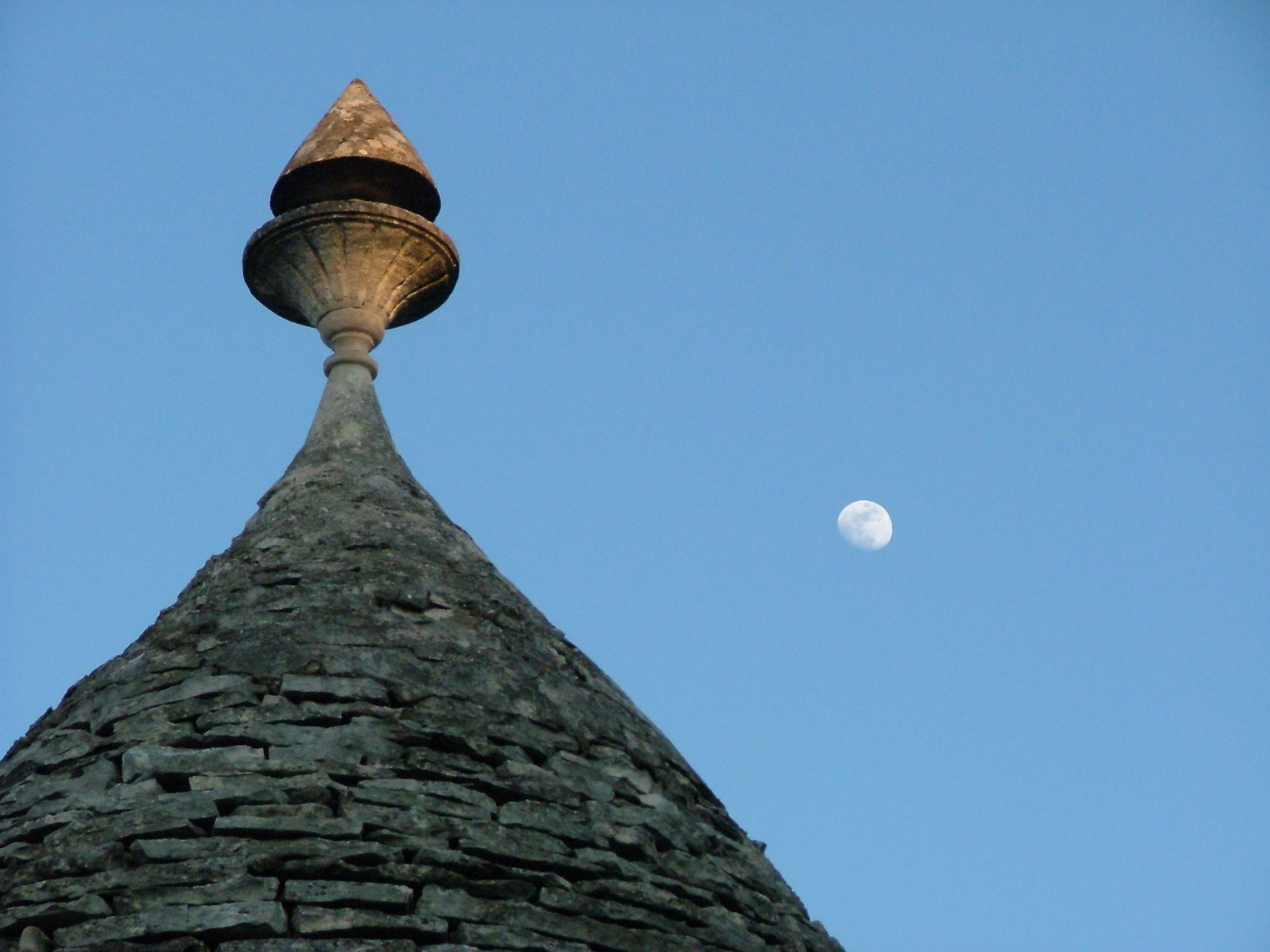 the moon on the trullo
