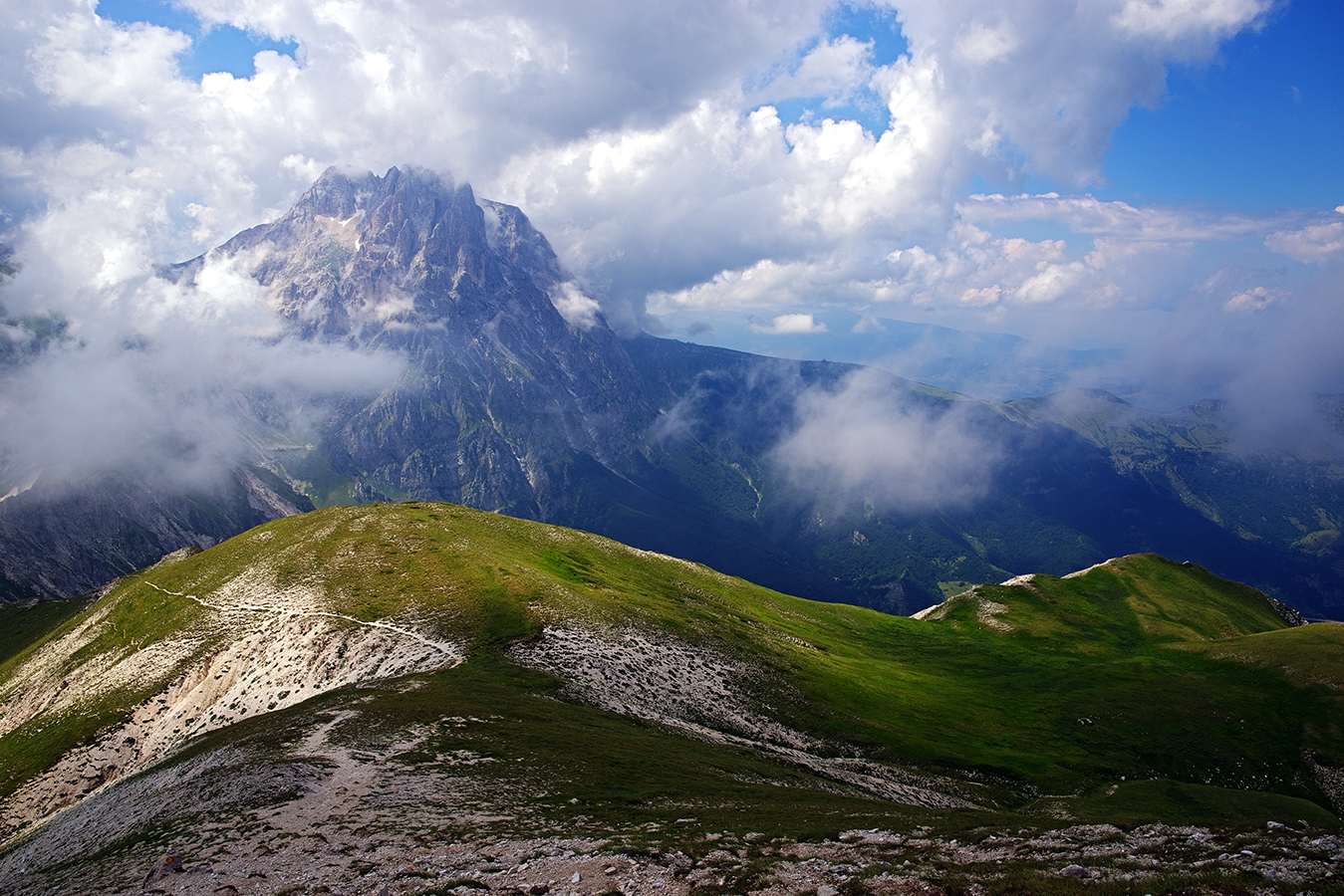The Great Horn from the Trail to the Brancastle