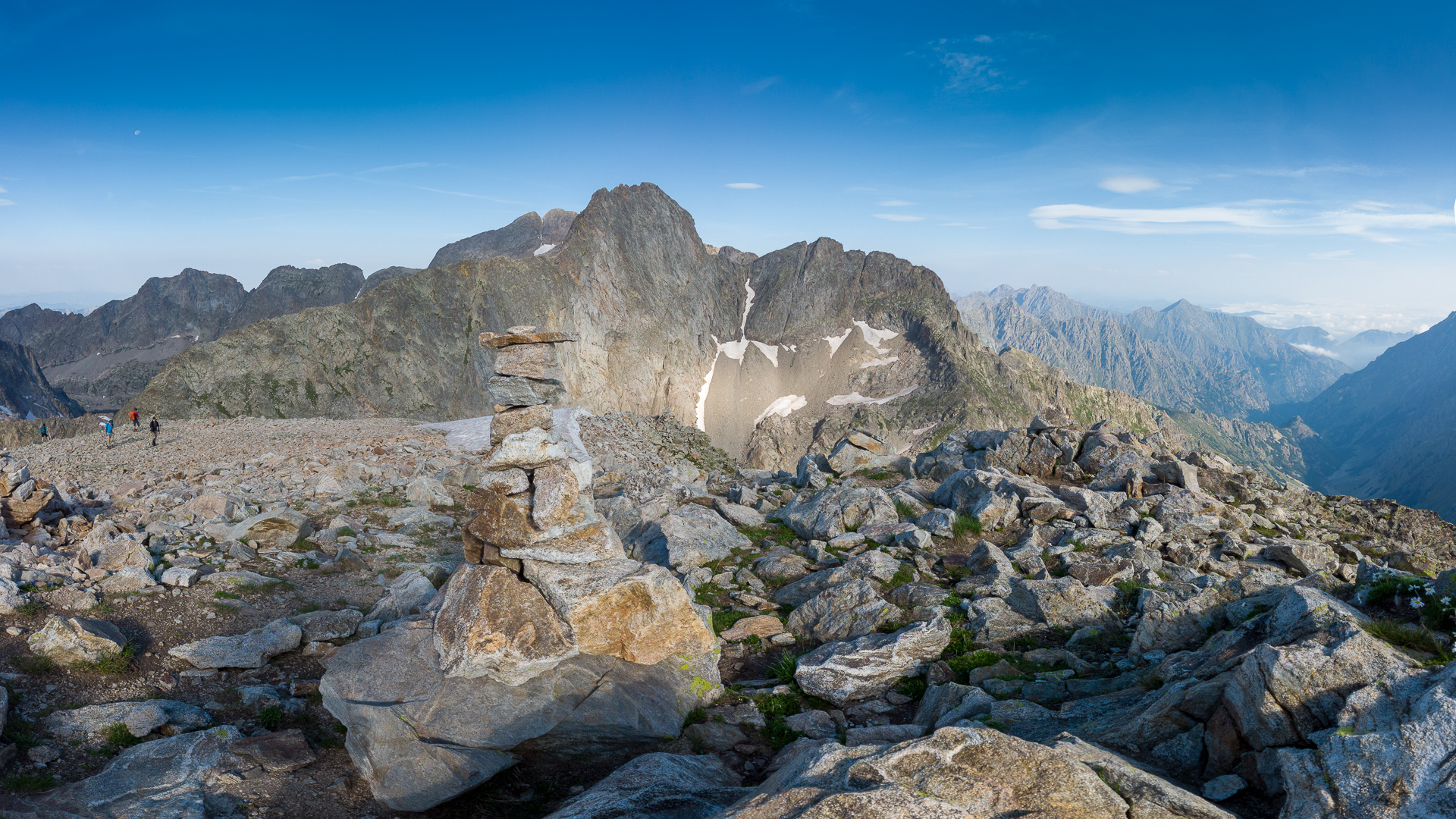 The Maledia from the Payroll Peak