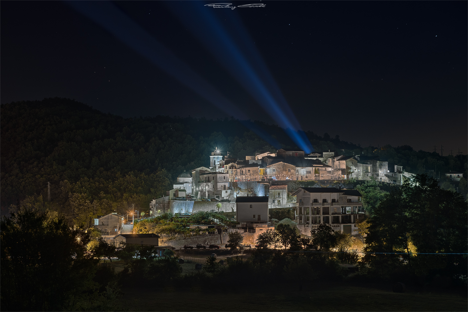 Luci nella notte_Pratella