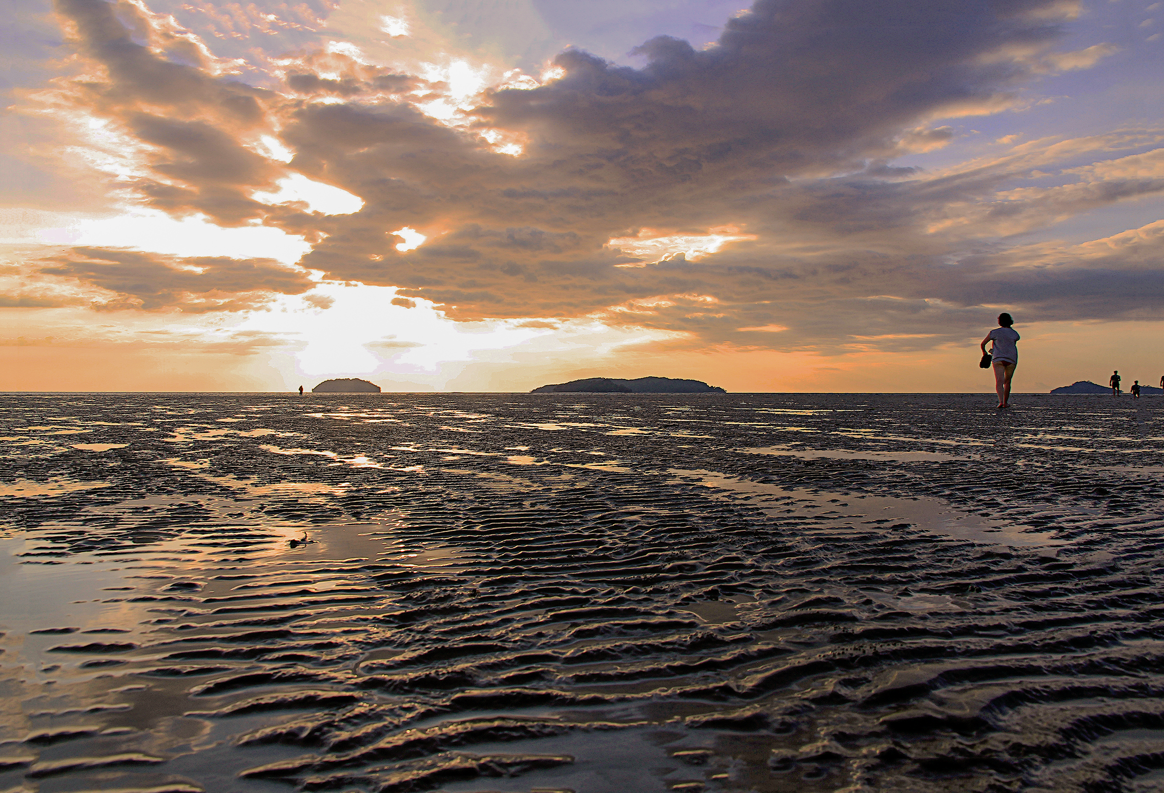 KK tourists waiting for sunset