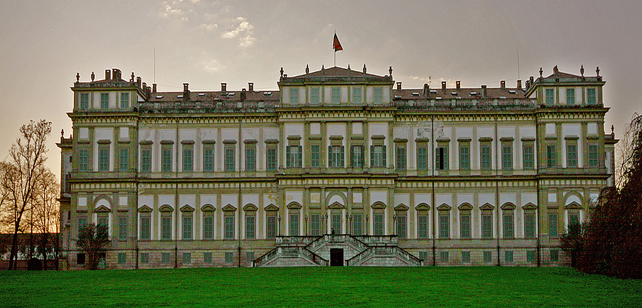 tramonto alla Villa Reale di Monza