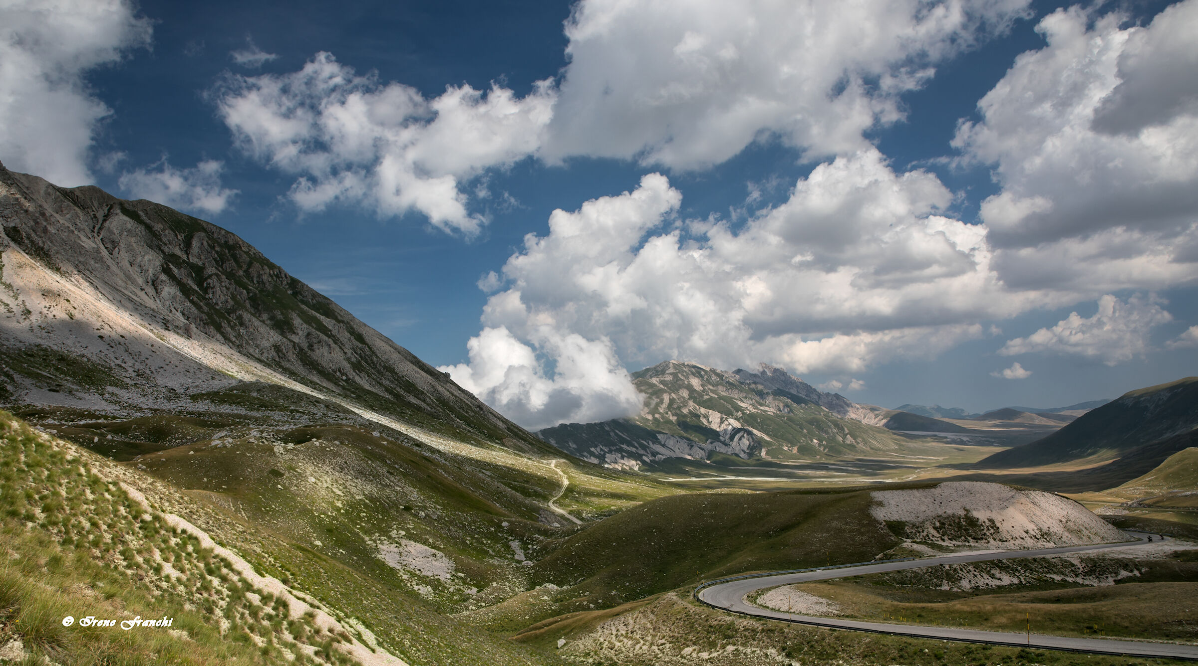 The Valley of Emperor Field
