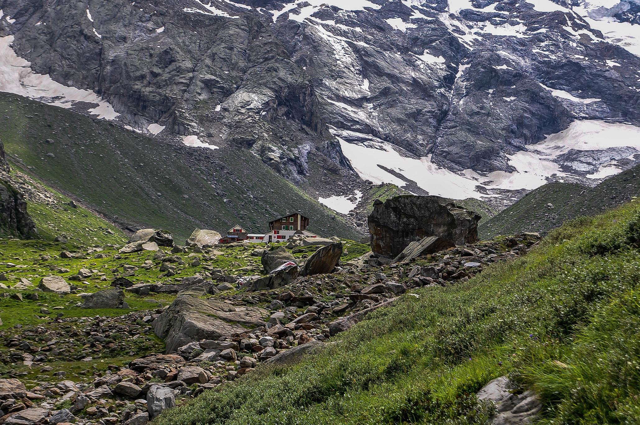 Zamboni-Zappa Refuge (Macugnaga)