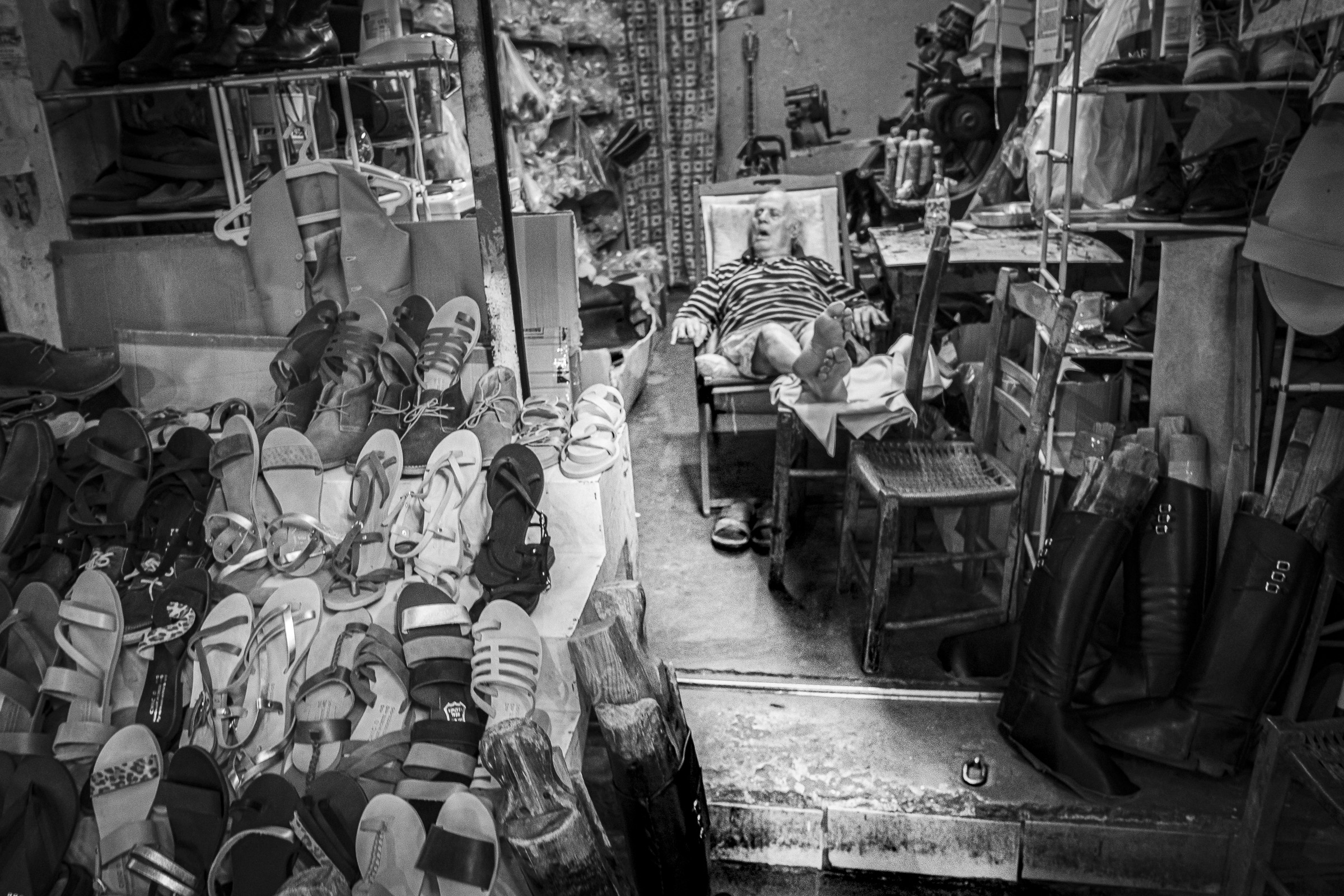 Whoever wants to serve. (Chania - Crete)