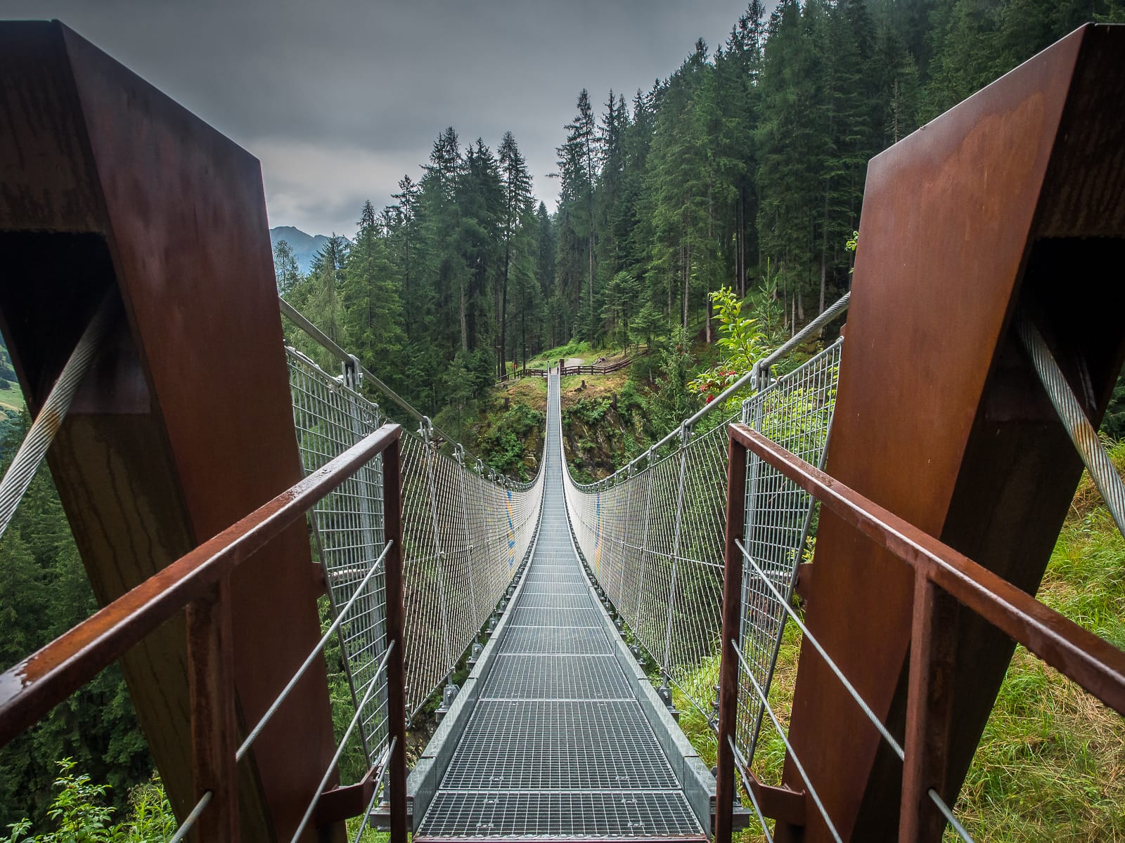 Suspension bridge