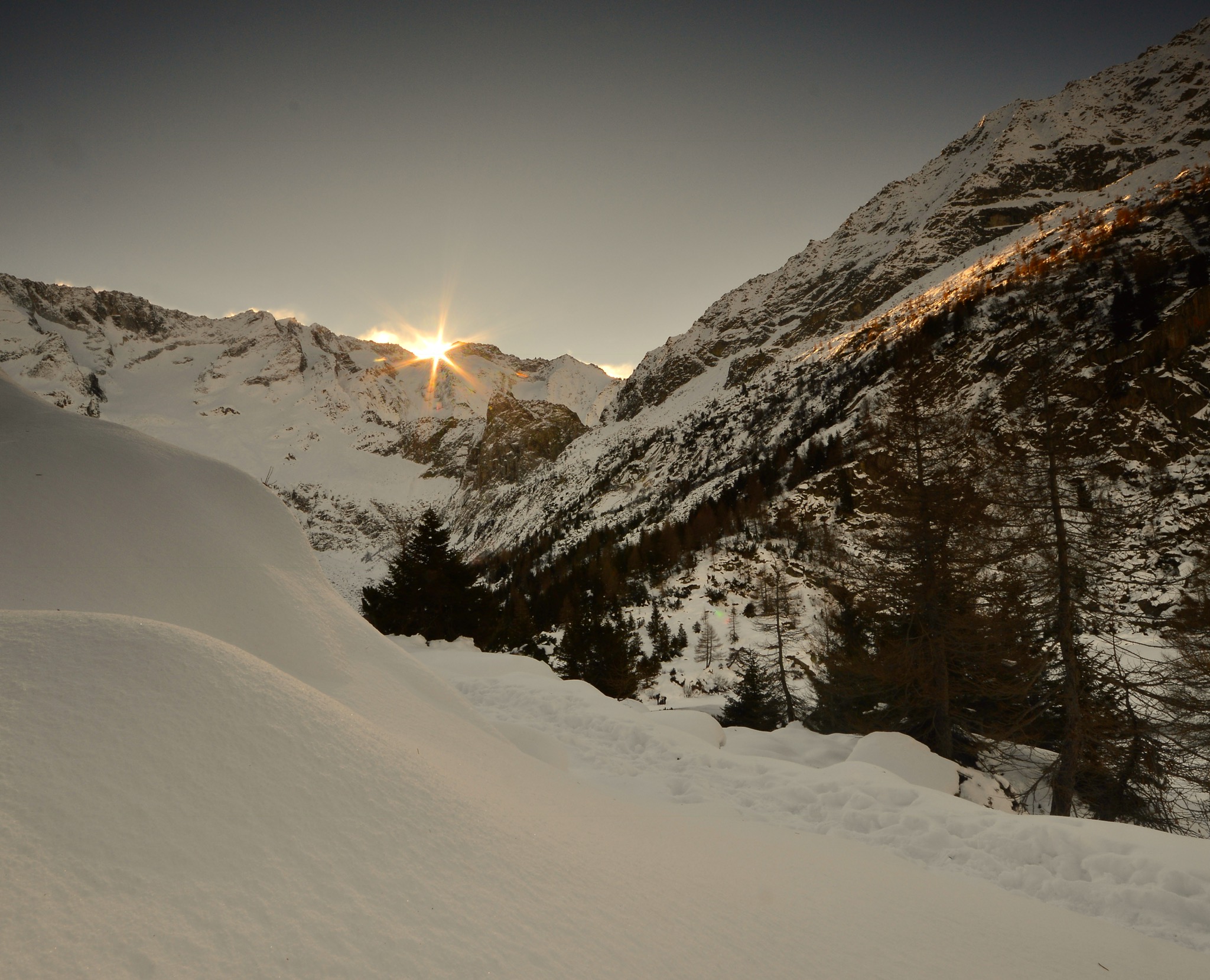 Prime luci sulla roccia del Baitone
