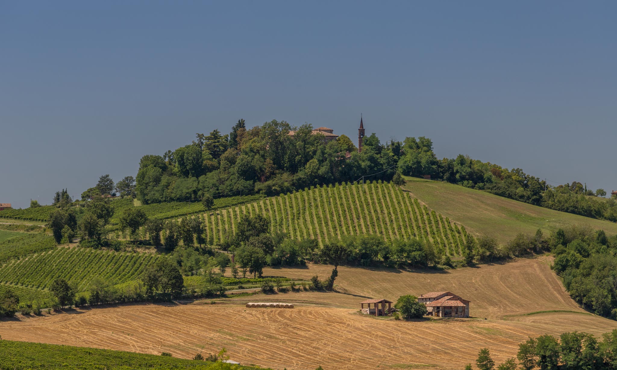 Villages and hills of Val Tidone