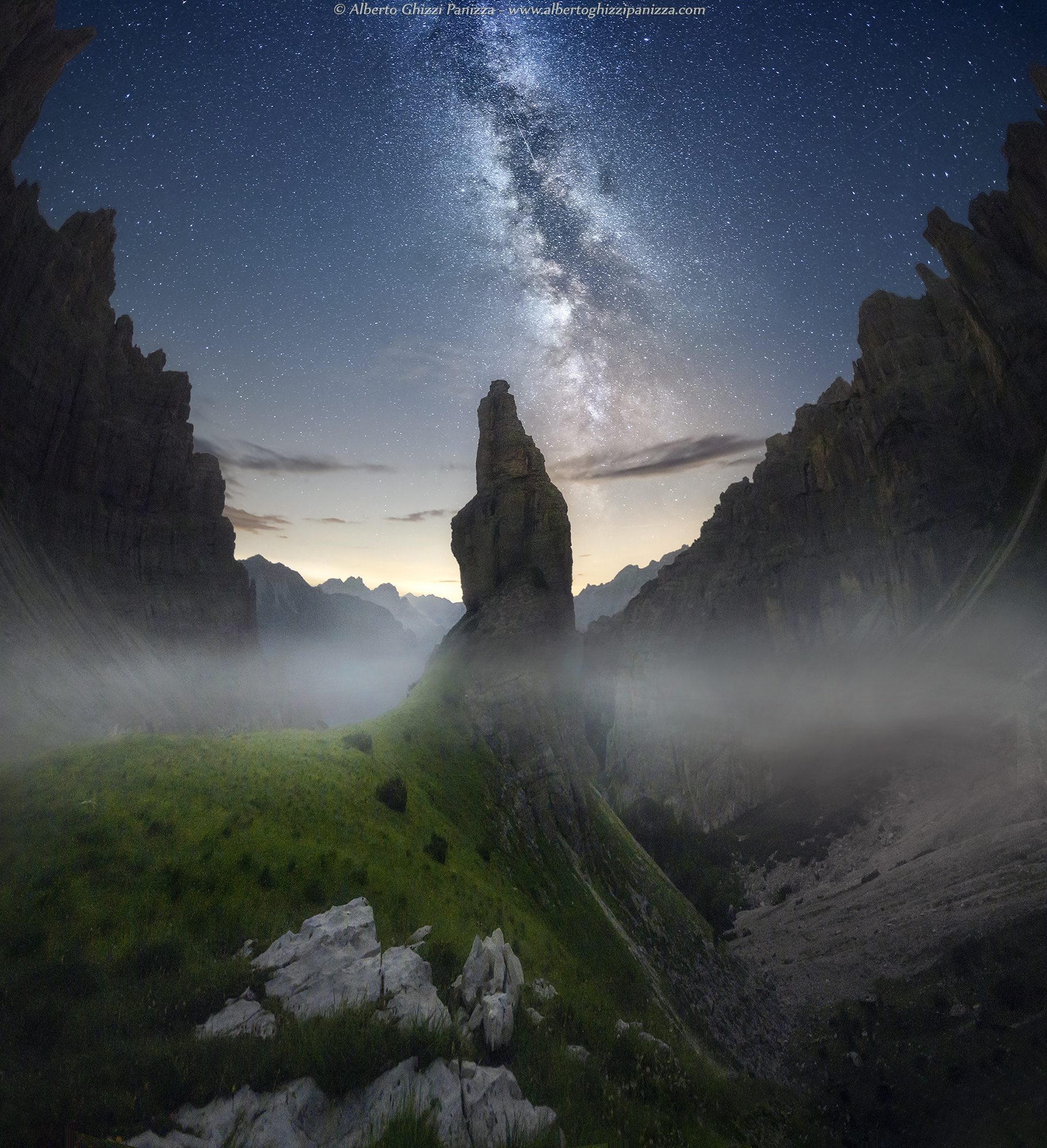 A night under the bell tower of Val Montanaia