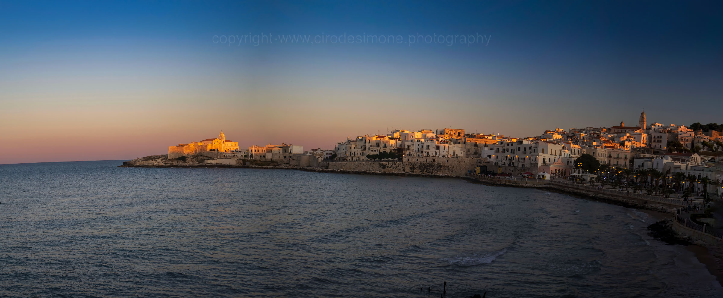 Vieste panoramica composta da tre foto