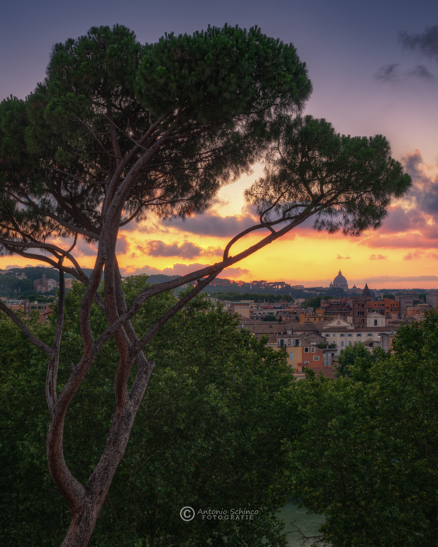 A Glimpse to the Colors Of A Beautiful Sunset