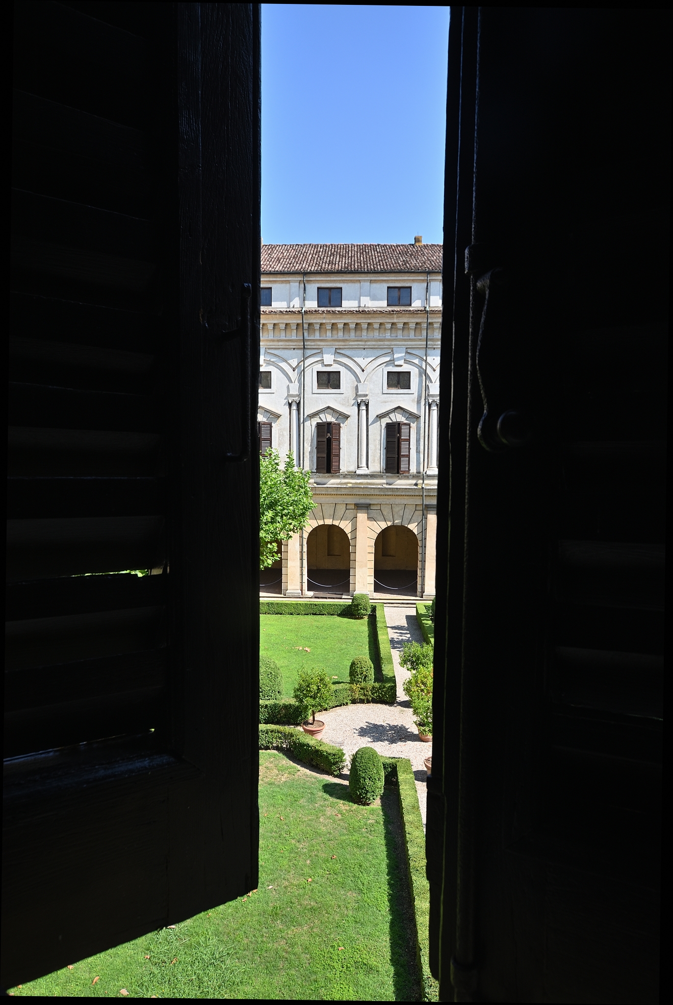 Finestra sul cortile