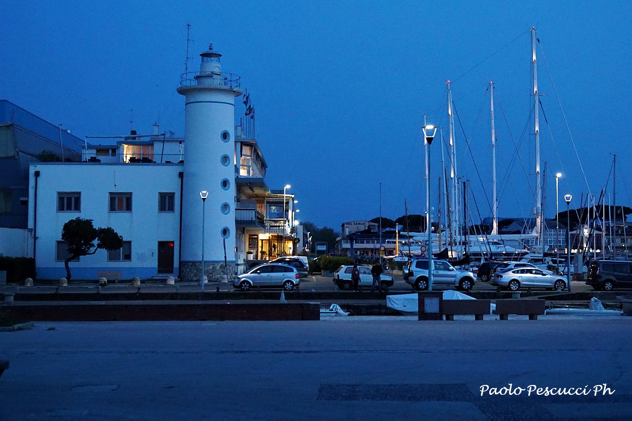 Viareggio , now blue