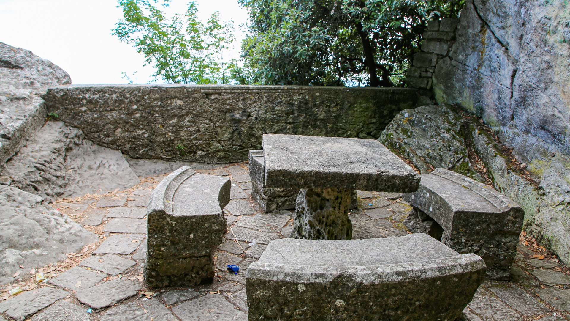 Disturbing sign of (not) civilization