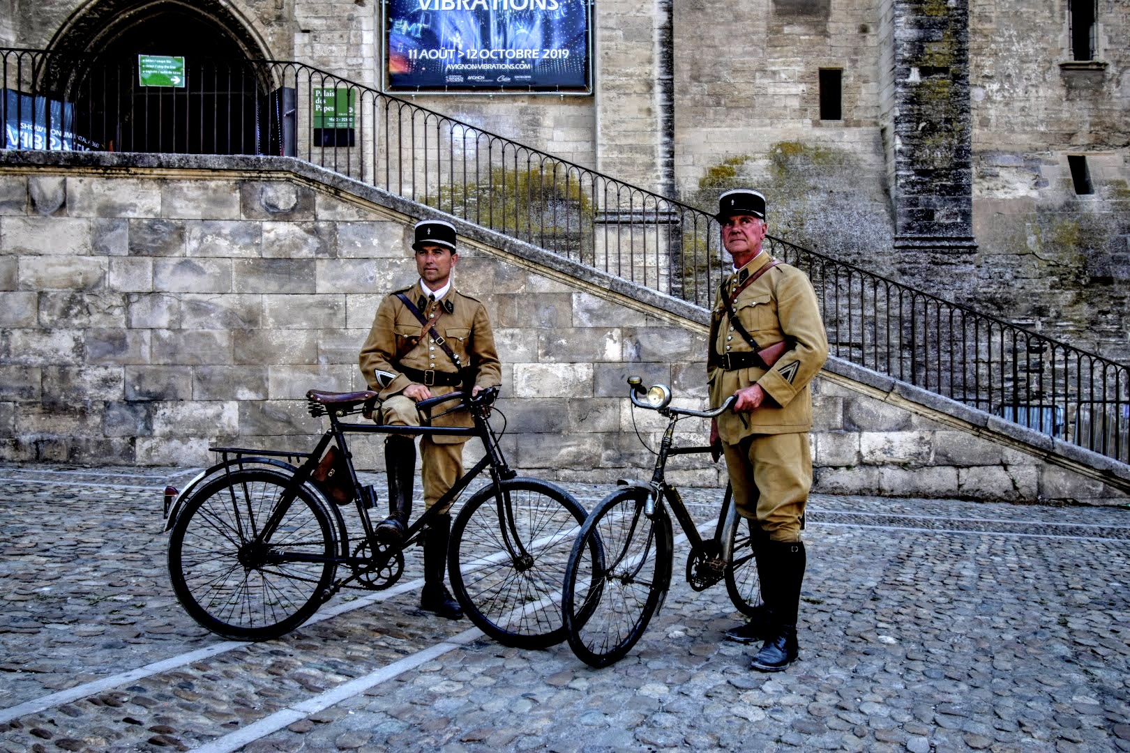The uniform of the 1940s of the French gendarmes