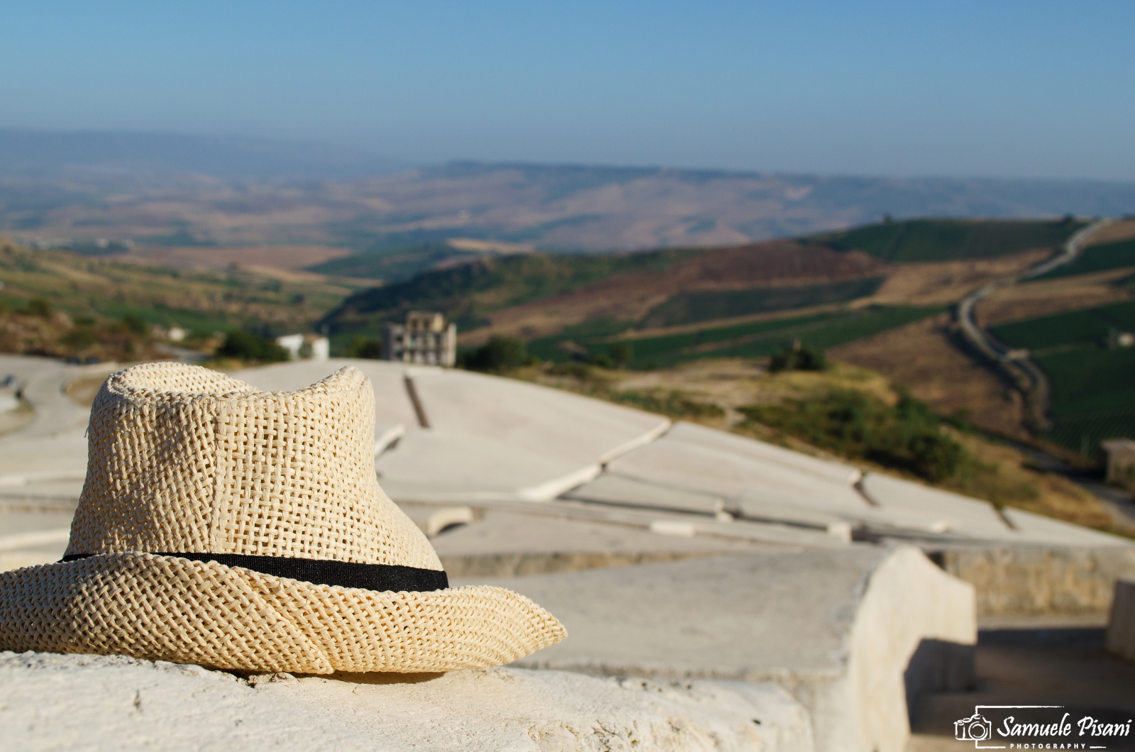 Deafening silence. Gibellina. 1968