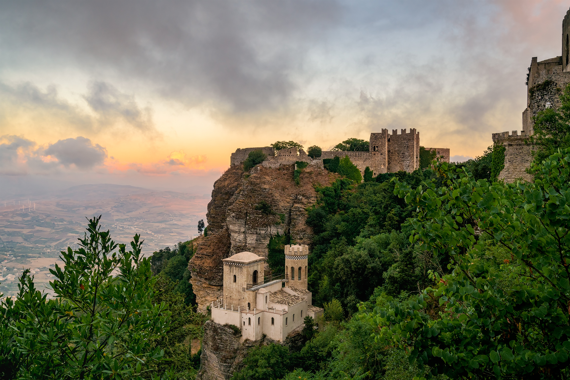 Torretta Pepoli e castello di Venere