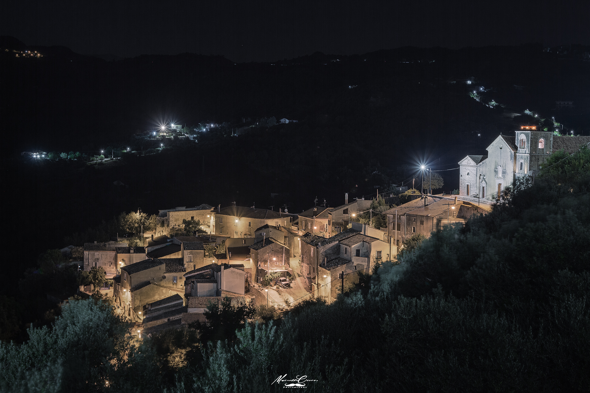 Abbazia di San Nicola con borgo Latovetere