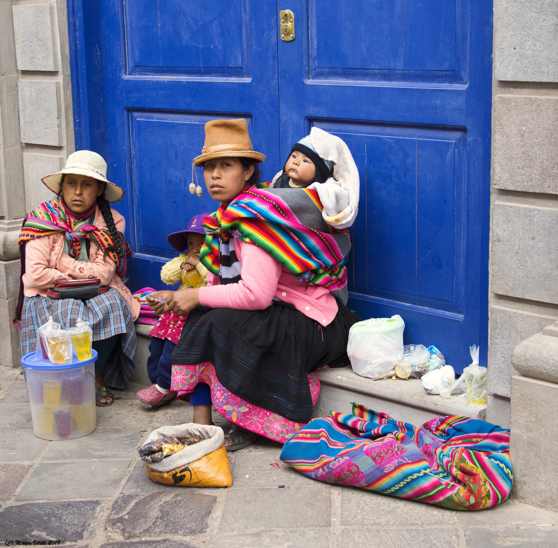 Walking through the streets of Cuzco (Peru)