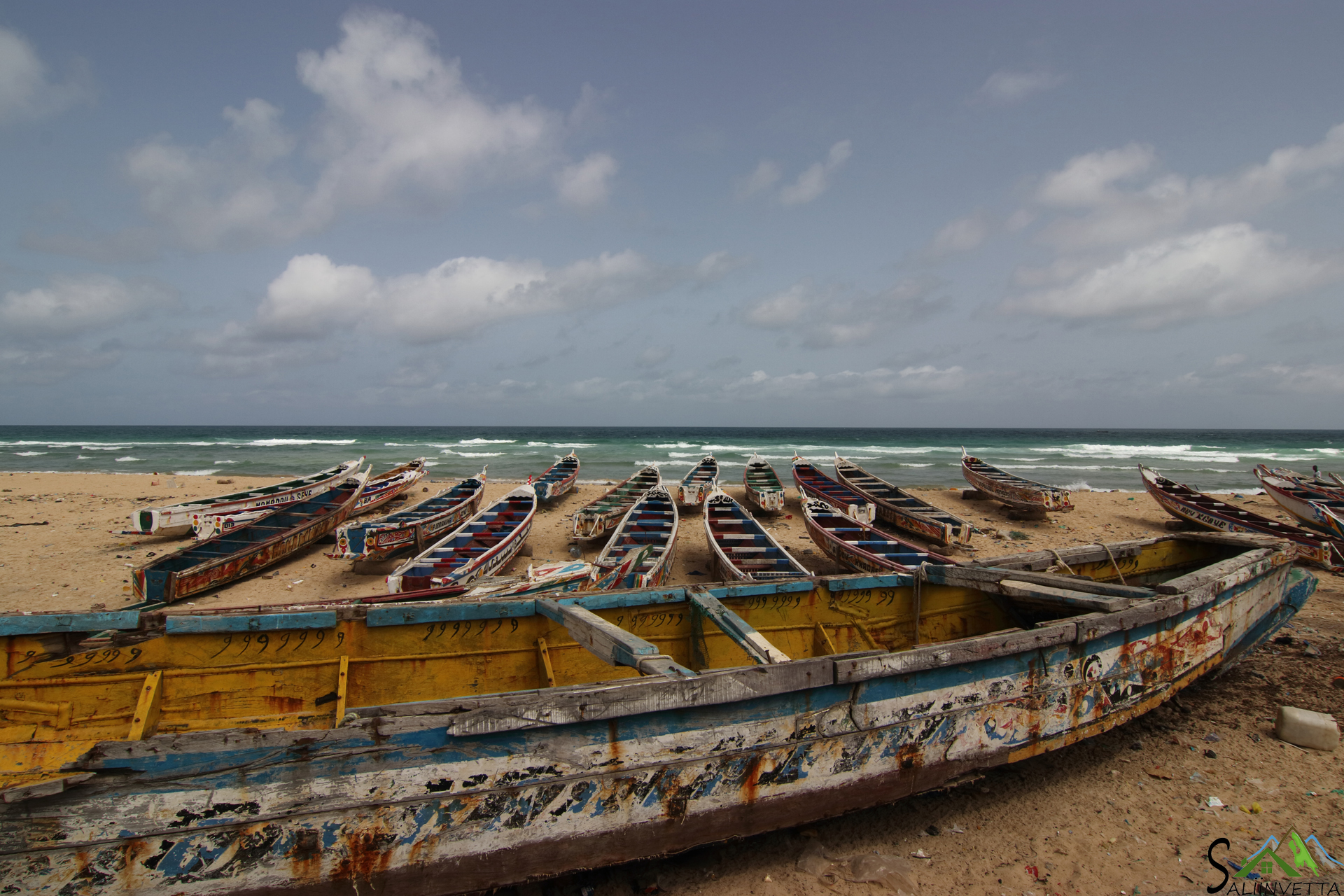 Visuale di barche a Kayar in Senegal