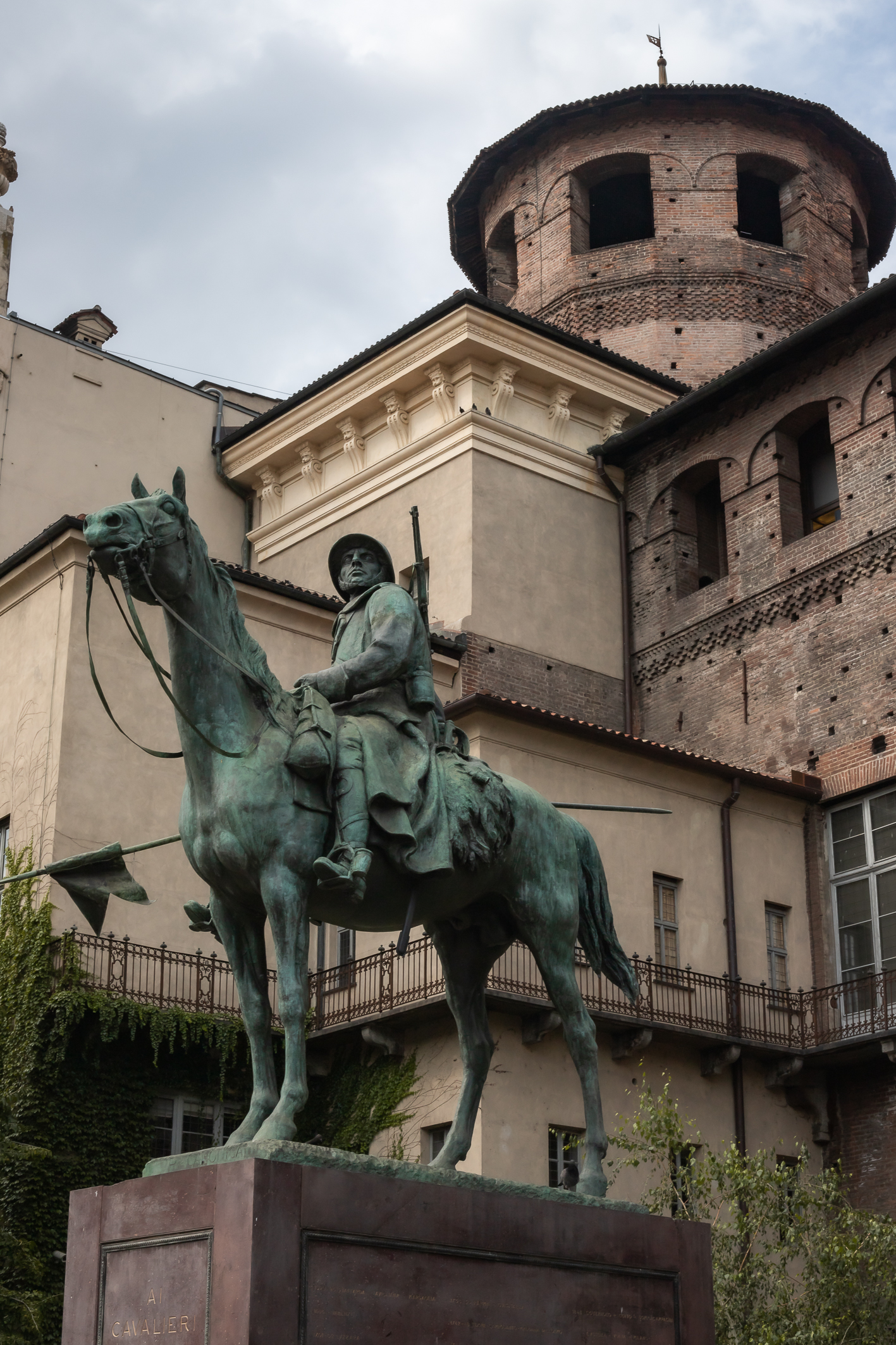 Il Cavaliere, Piazza Castello - Torino -