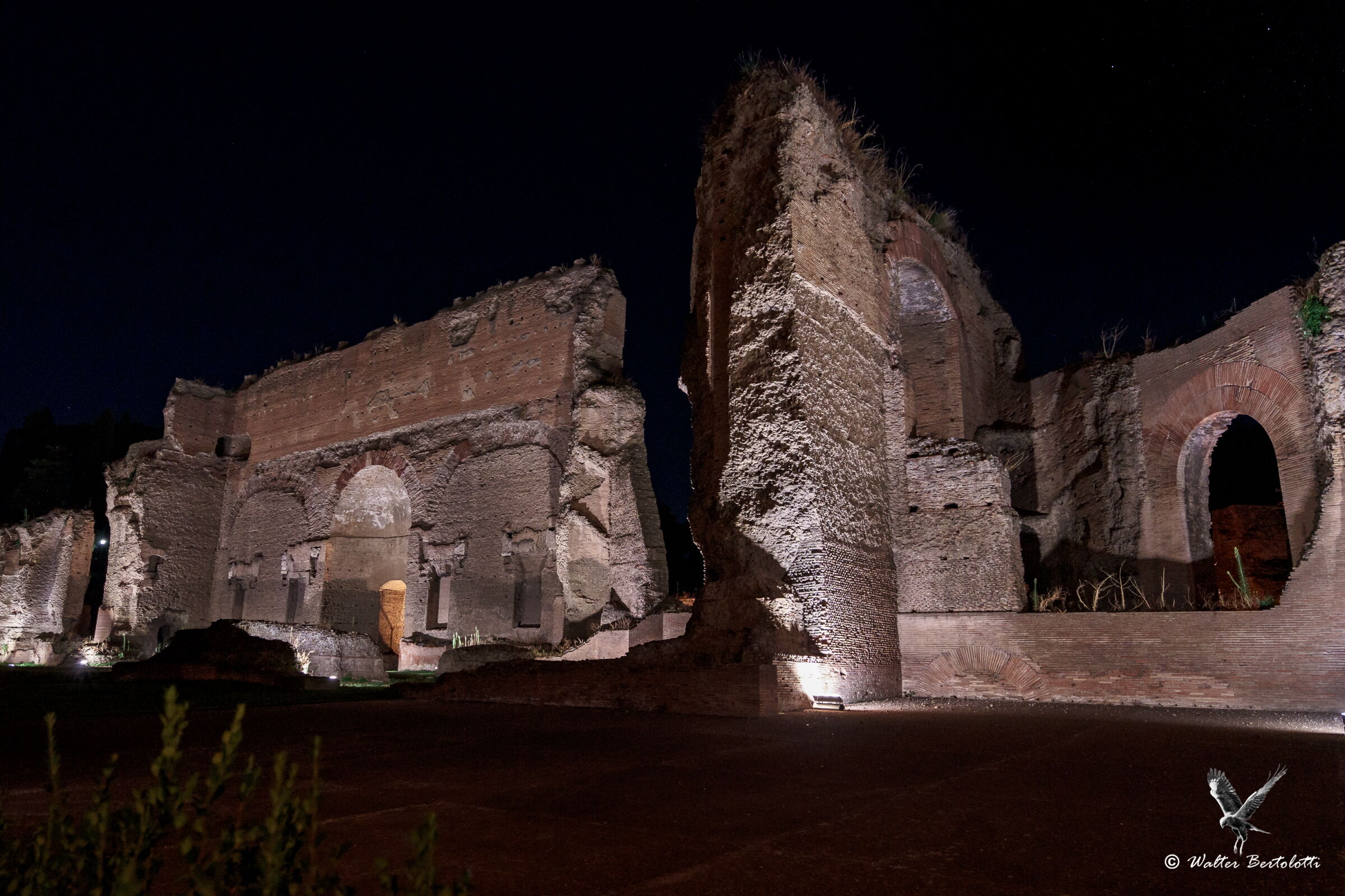 an evening in the lights of Caracalla