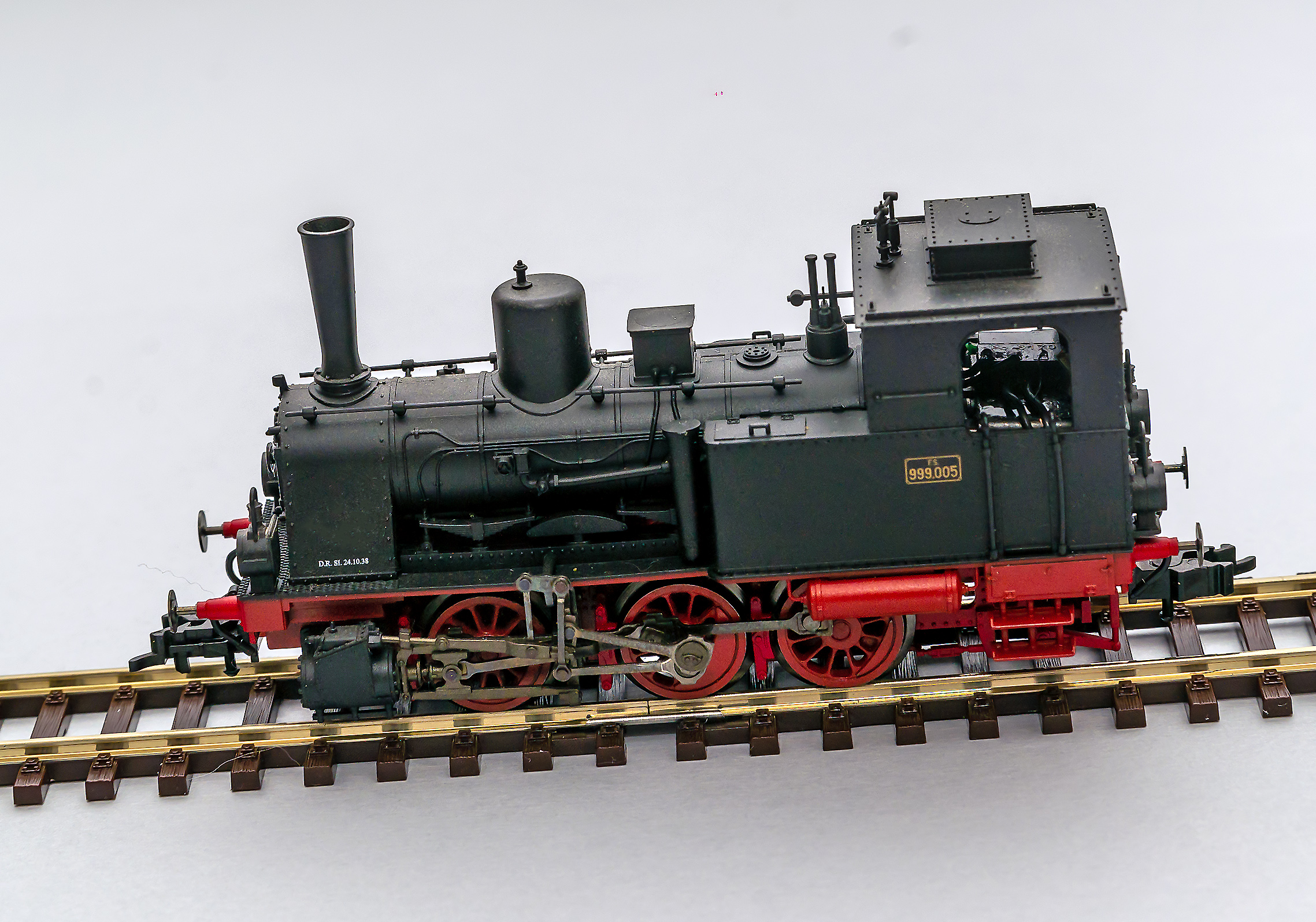 Modello locomotiva FS gr 999 005