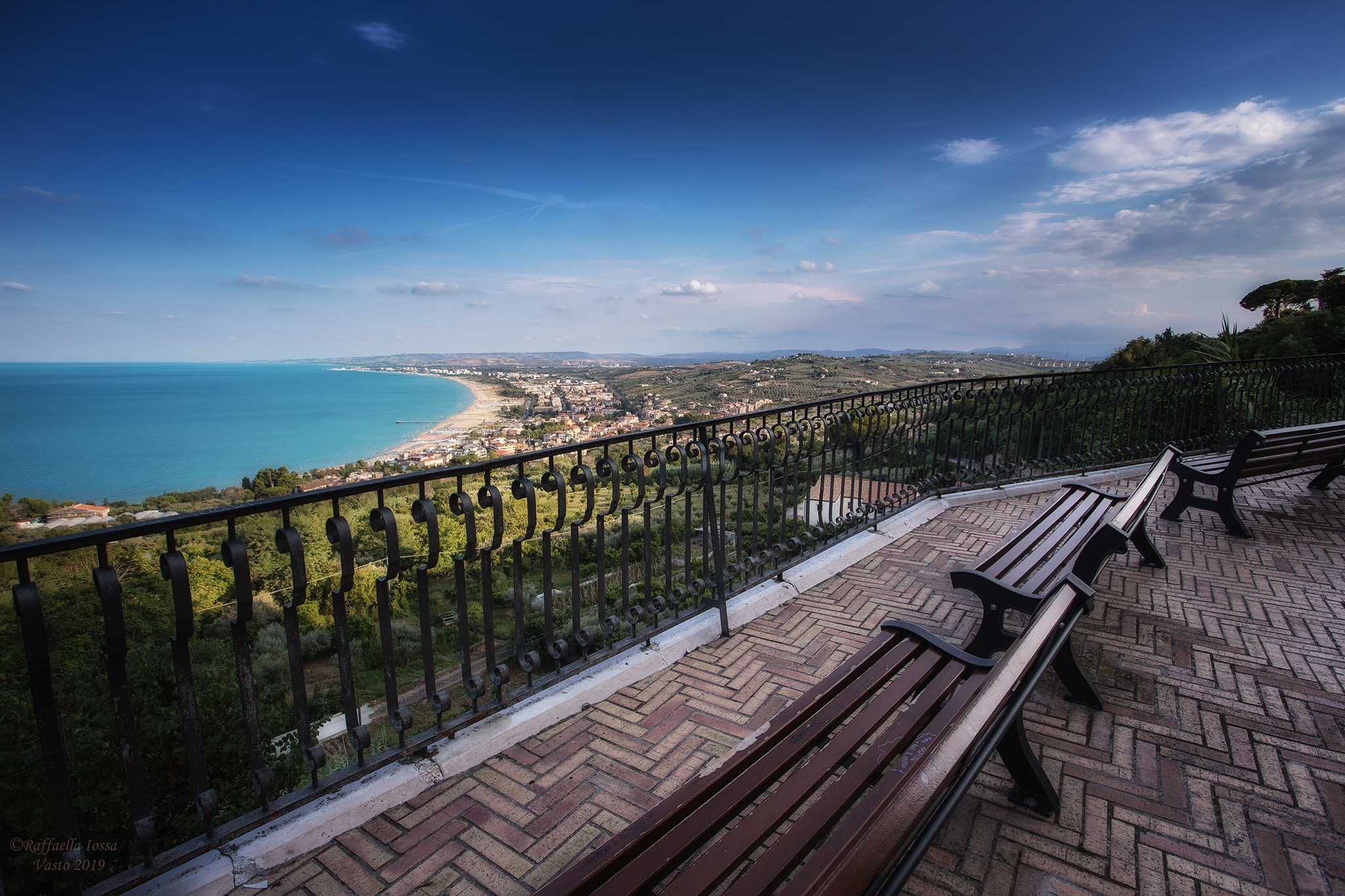 Il golfo di Vasto Marina dalla Loggia Amblingh