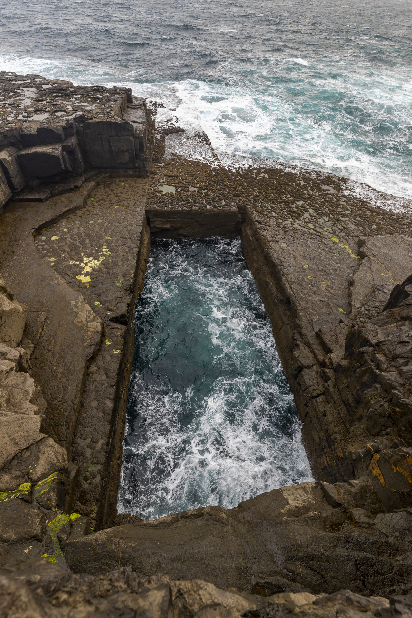 Whorm Hole, New Britain