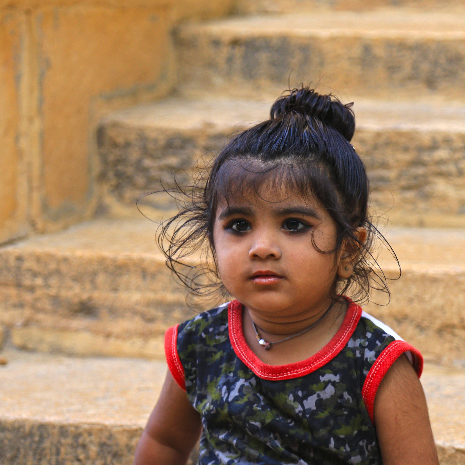 bambina al Gadi Sagar - Jaisalmer
